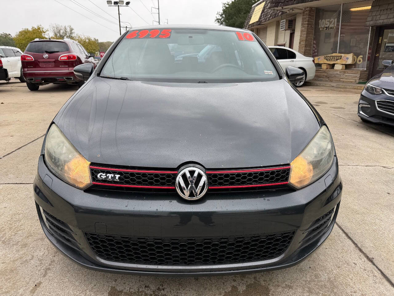 Used 2010 Volkswagen GTI 4-Door image 2