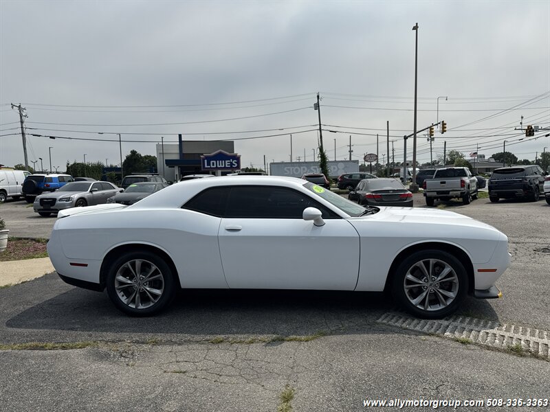 Used 2020 Dodge Challenger GT w/ Driver Convenience Group AWD/4WD image 4
