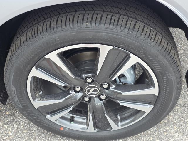 New 2026 Lexus UX 300h FWD image 36