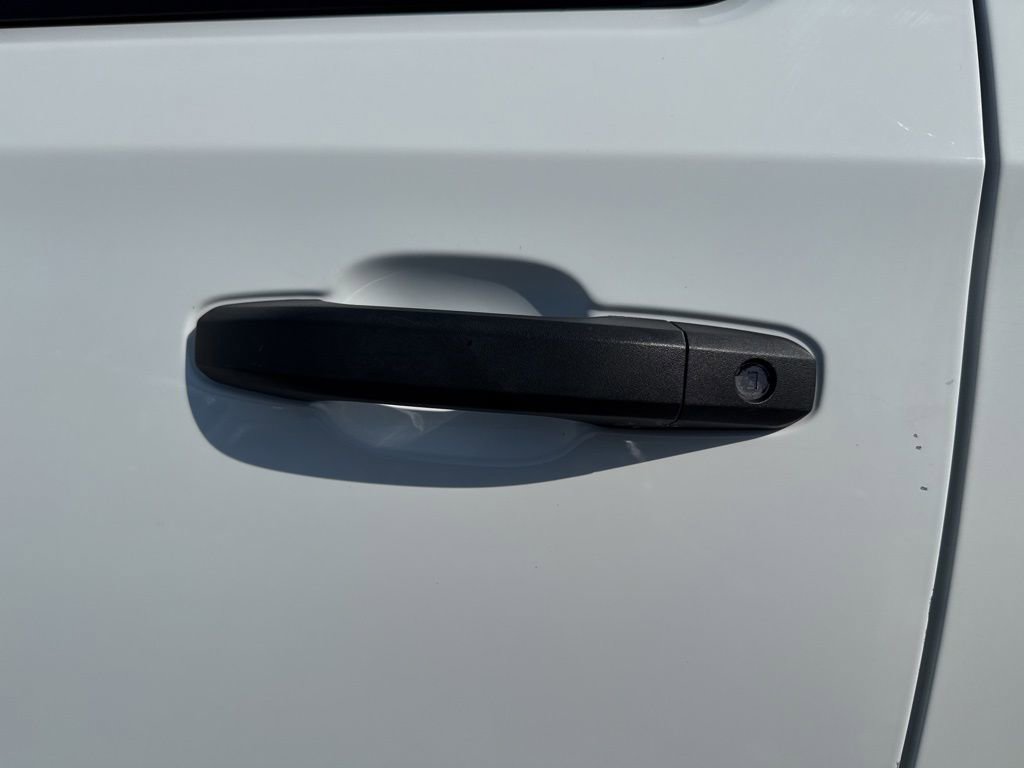 Used 2025 Chevrolet Silverado 1500 W/T image 12