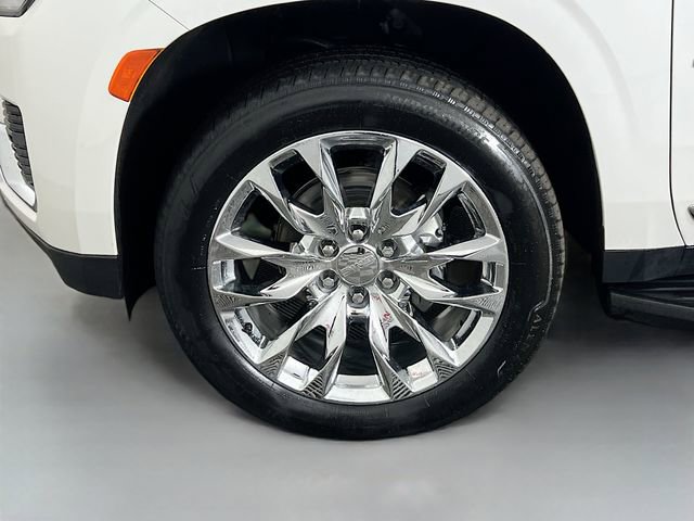 Used 2022 GMC Yukon XL SLT w/ SLT Luxury Package image 30