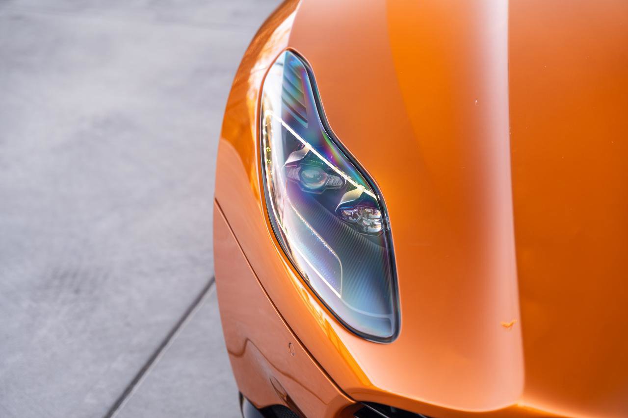 Used 2018 Aston Martin DB11 Coupe image 35