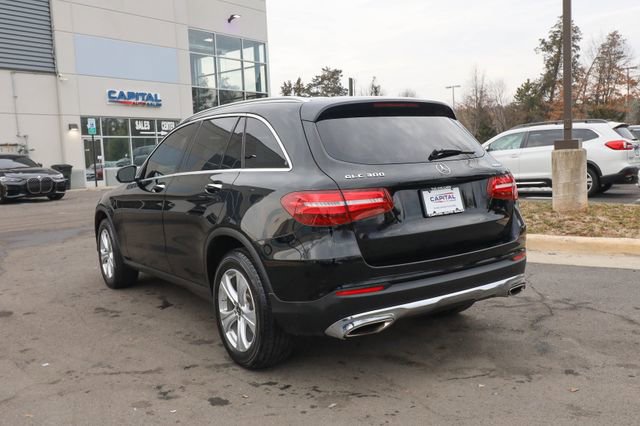 Used 2017 Mercedes-Benz GLC 300 4MATIC image 10