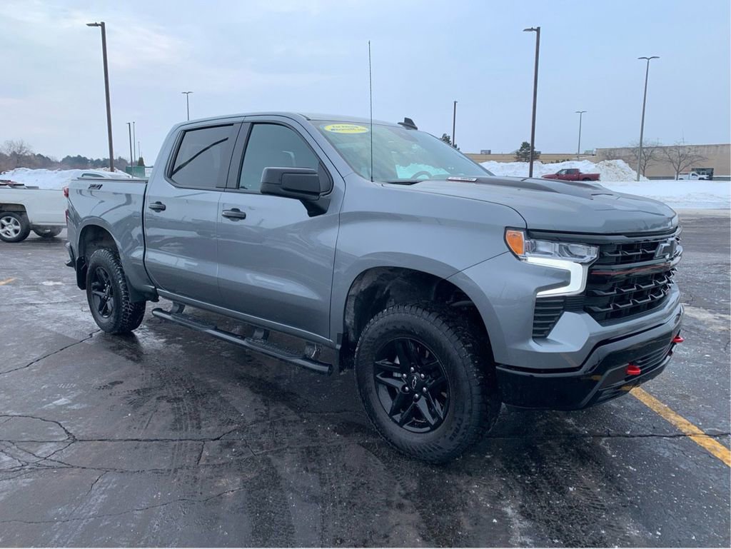 Used 2024 Chevrolet Silverado 1500 LT Trail Boss w/ Convenience Package II image 4