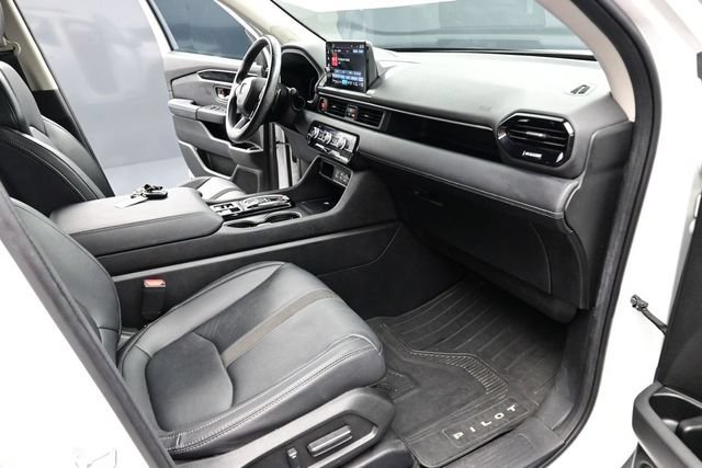 Used 2023 Honda Pilot Touring image 24