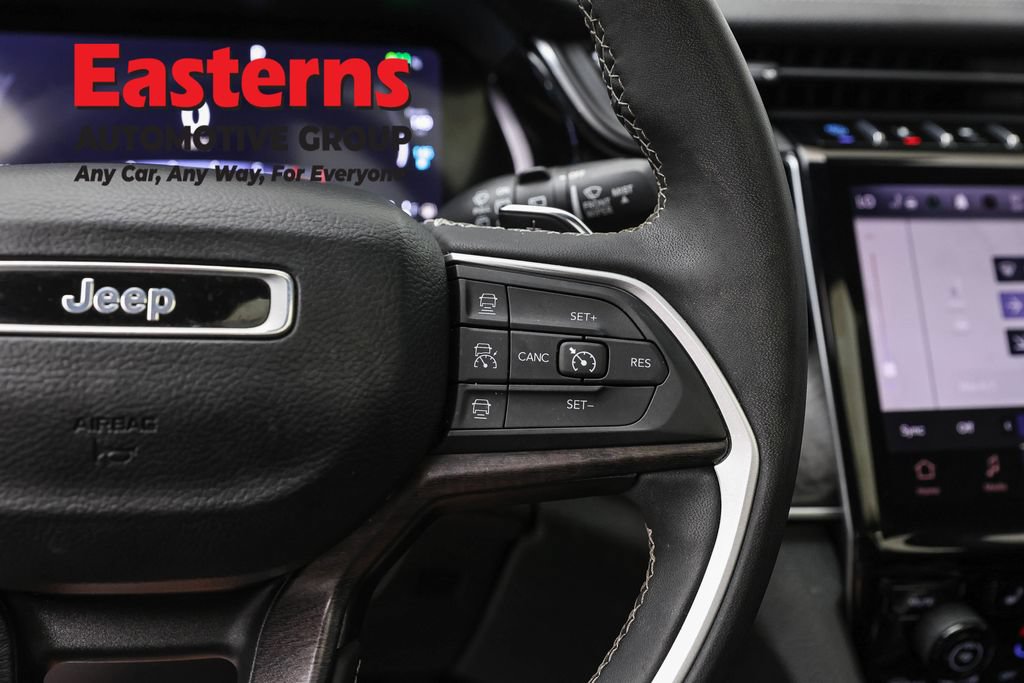 Used 2023 Jeep Grand Cherokee 4WD 4xe image 16