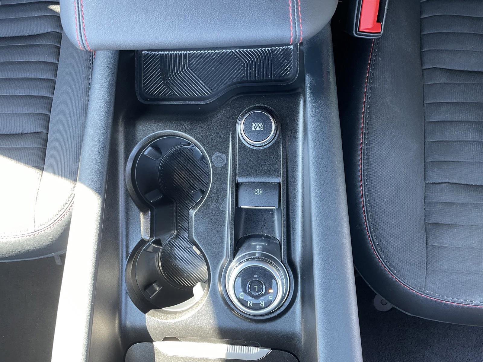 Used 2025 Ford Explorer ST-Line w/ ST-Line Street Pack image 22