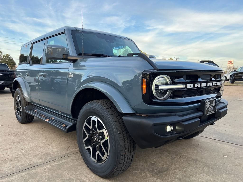 New 2025 Ford Bronco Outer Banks