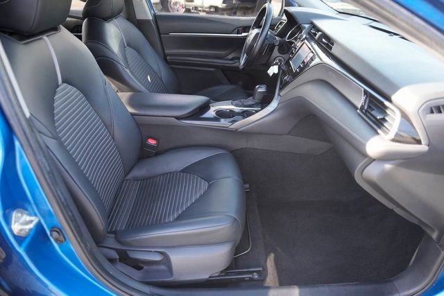 Used 2020 Toyota Camry SE image 19