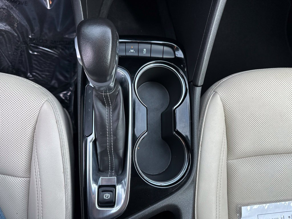 Used 2024 Buick Encore GX Sport Touring FWD image 23