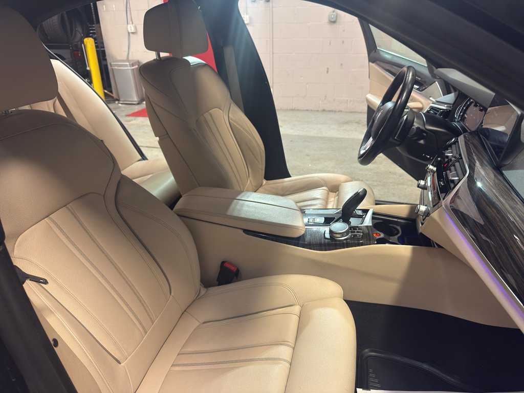 Used 2017 BMW 530i xDrive image 22