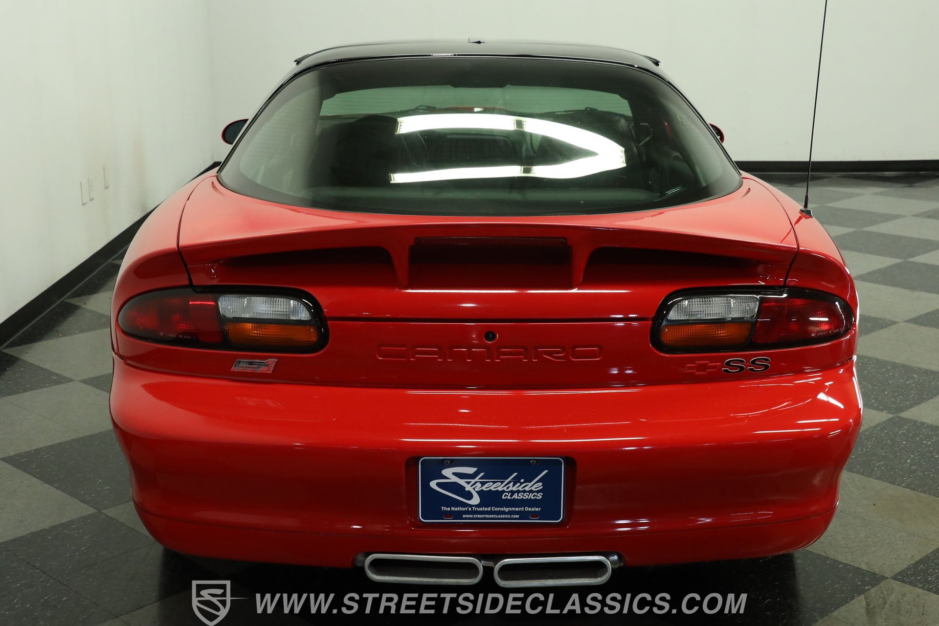 Used 2002 Chevrolet Camaro Z28 w/ SS Performance/Appearance Pkg RWD image 9