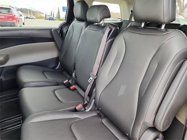 New 2026 Kia Carnival image 15