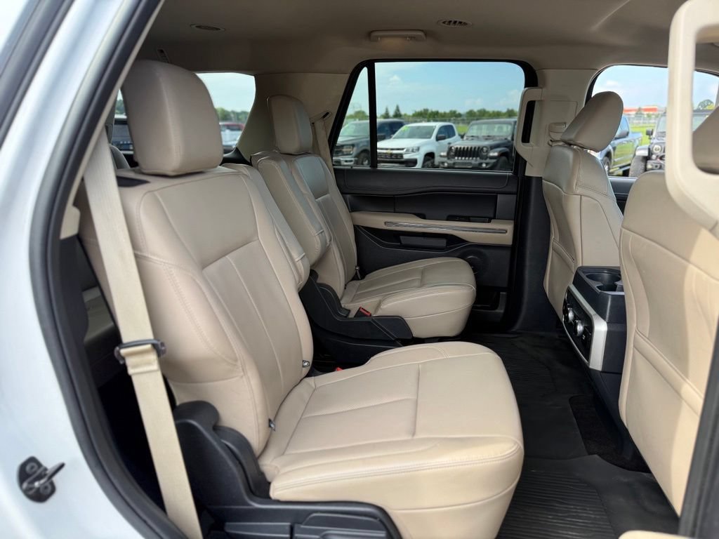 Certified 2023 Ford Expedition XLT AWD/4WD image 16