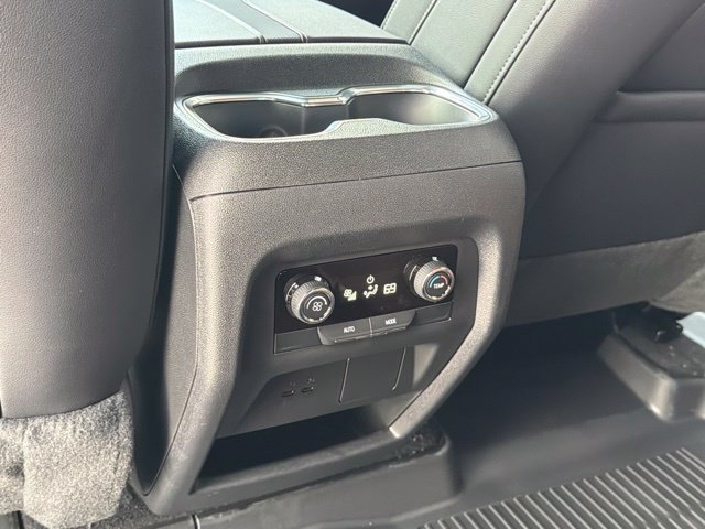 New 2027 Chevrolet Traverse Z71 AWD/4WD image 23