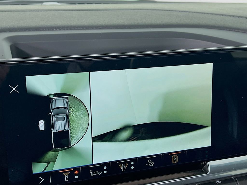 New 2026 GMC Sierra 1500 SLT w/ SLT Premium Plus Package image 11