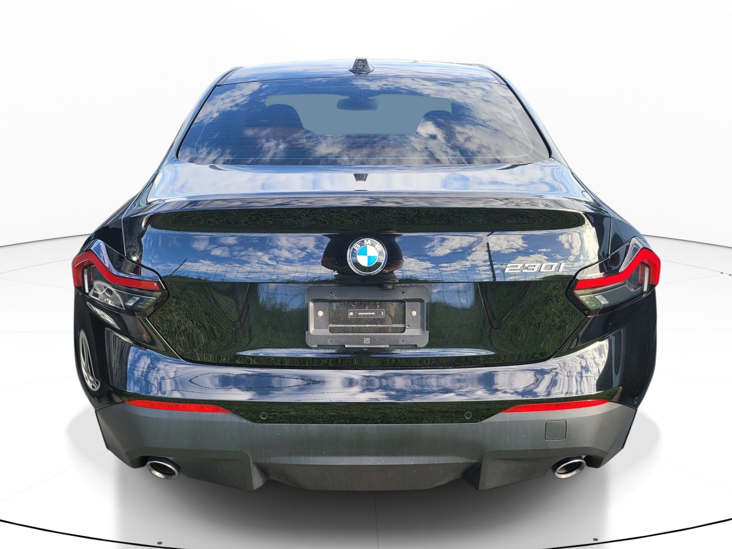 Used 2023 BMW 230i Coupe w/ Convenience Package RWD image 5