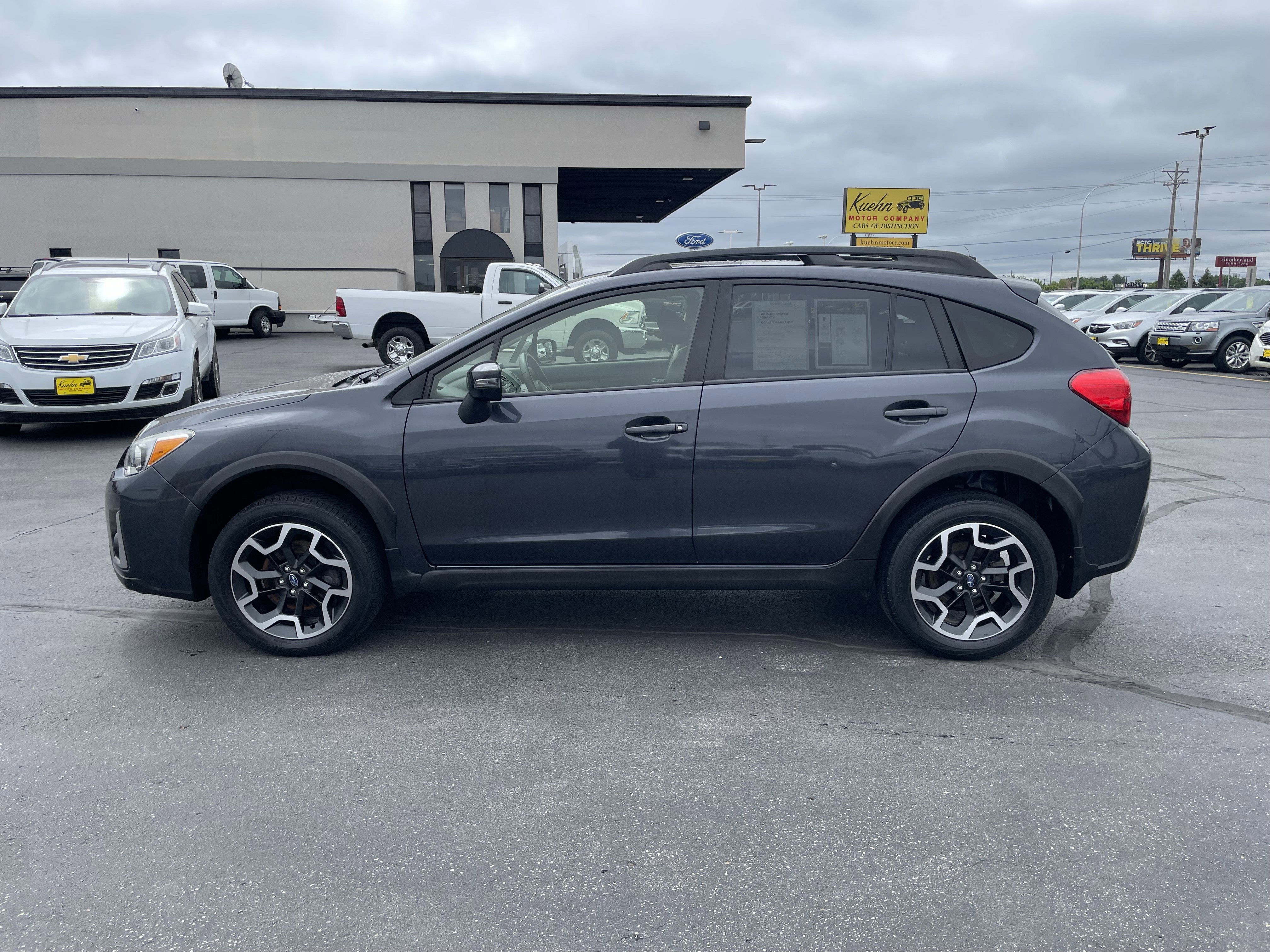 Used 2017 Subaru Crosstrek 2.0i Limited w/ Popular Package #2 AWD/4WD image 3