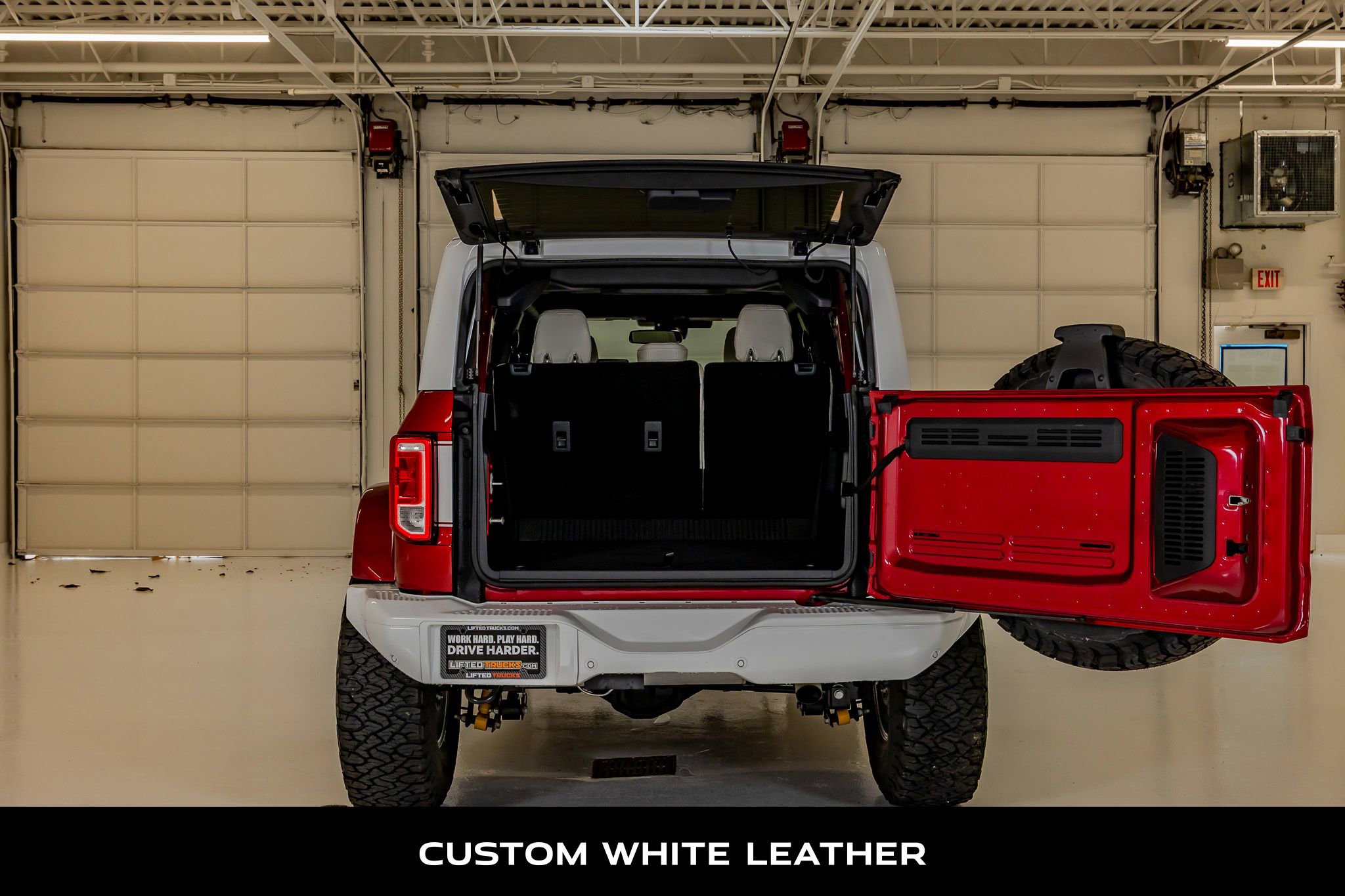 Used 2025 Ford Bronco Heritage Edition AWD/4WD image 9