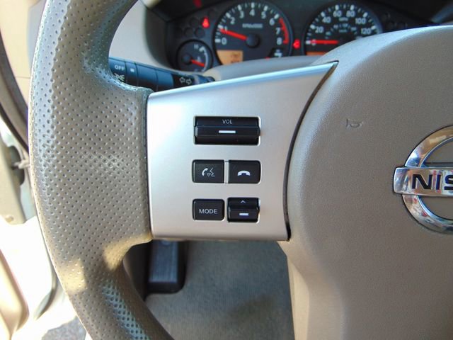 Used 2016 Nissan Frontier SV AWD/4WD image 17
