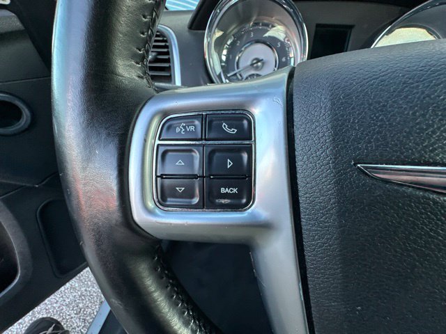 Used 2011 Chrysler 300 Limited RWD image 16