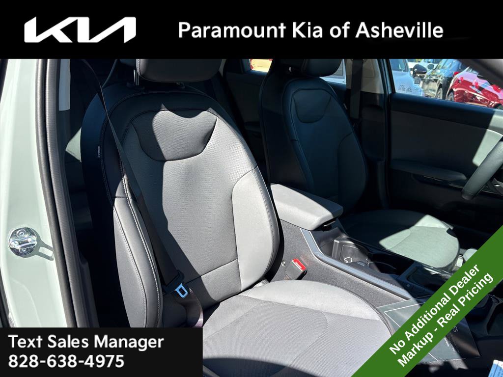 New 2026 Kia K4 EX FWD image 20