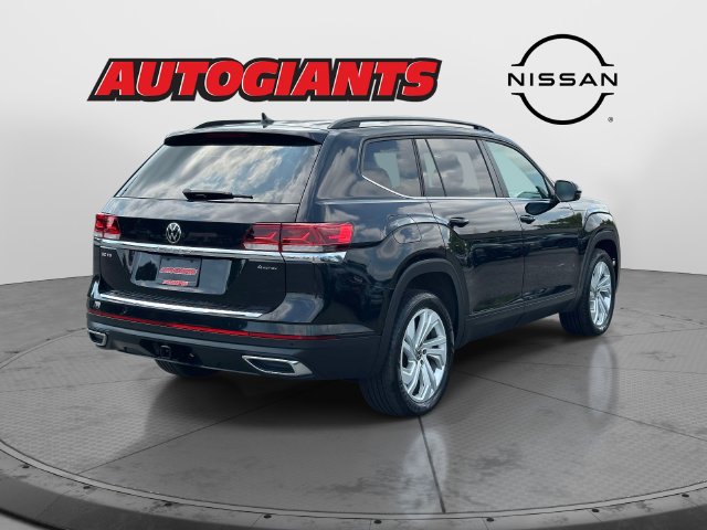 Used 2023 Volkswagen Atlas SE w/ Panoramic Sunroof Package AWD/4WD image 4