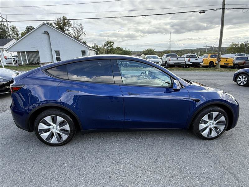 Used 2023 Tesla Model Y Long Range AWD/4WD image 7