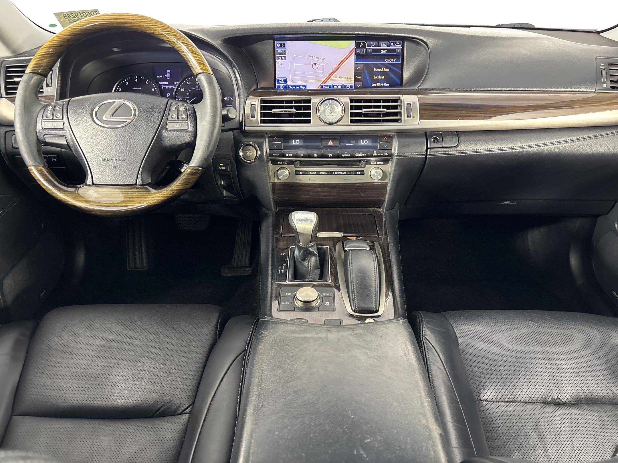 Used 2013 Lexus LS 460 AWD w/ Comfort Pkg image 14