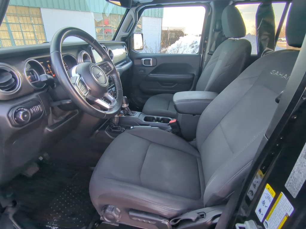 Used 2019 Jeep Wrangler Unlimited Sahara w/ Uconnect 4C Nav & Sound Group image 11
