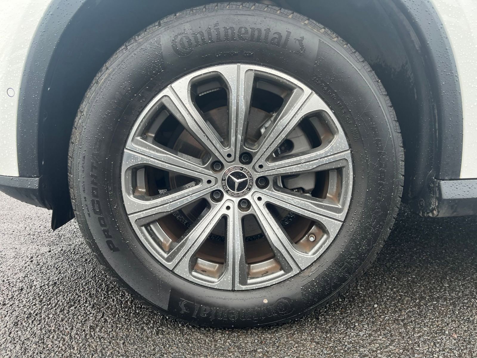 Used 2024 Mercedes-Benz GLC 300 image 31