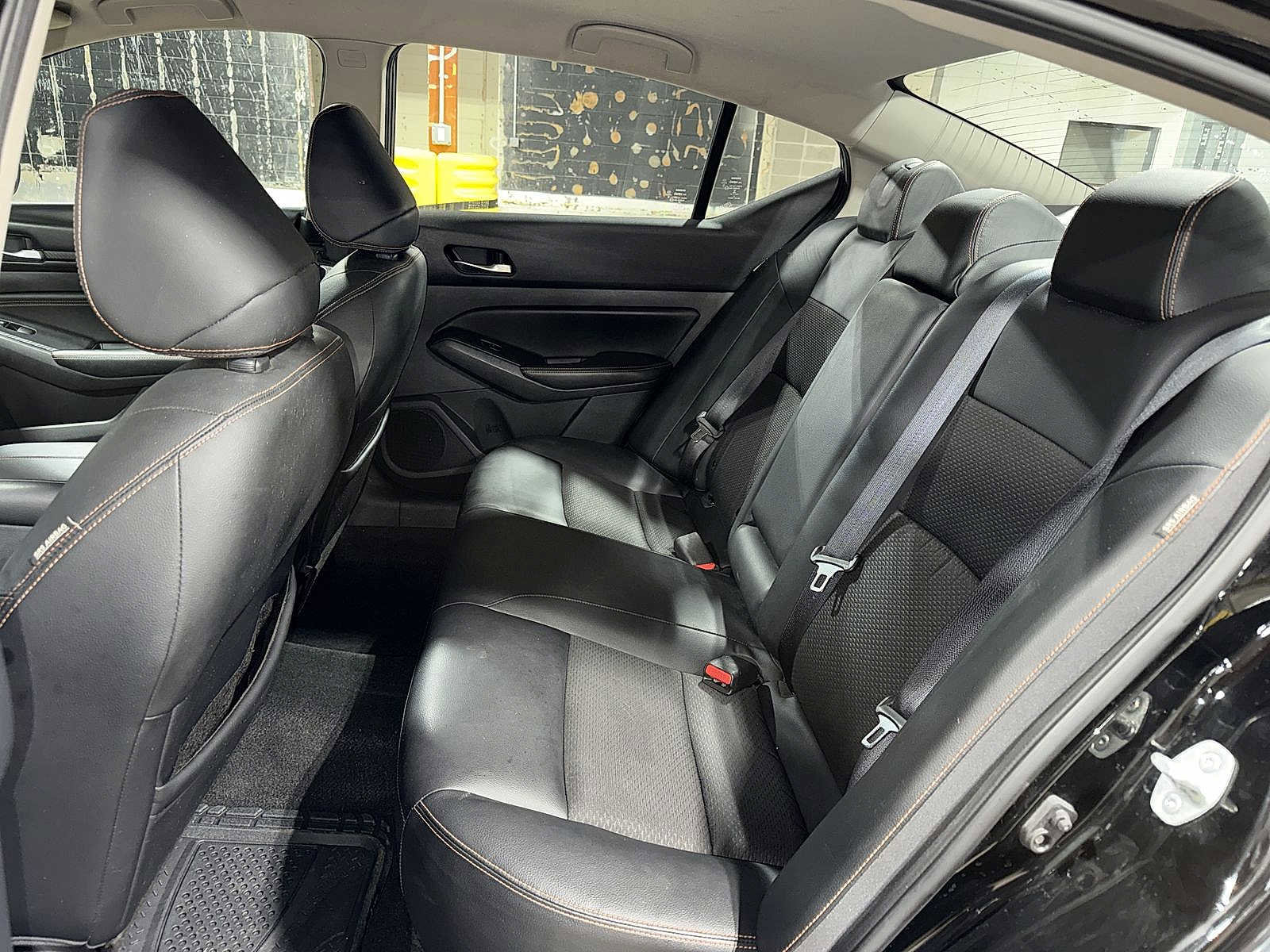 Used 2019 Nissan Altima 2.5 SR image 3