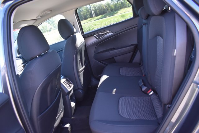 New 2027 Kia Sportage S AWD/4WD image 18