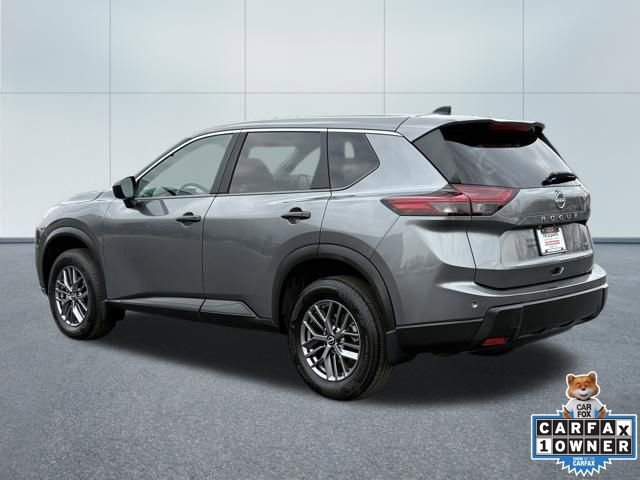 Used 2025 Nissan Rogue S image 6