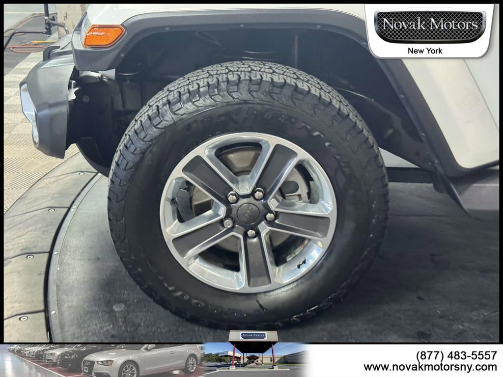 Used 2020 Jeep Wrangler Unlimited Sahara image 5