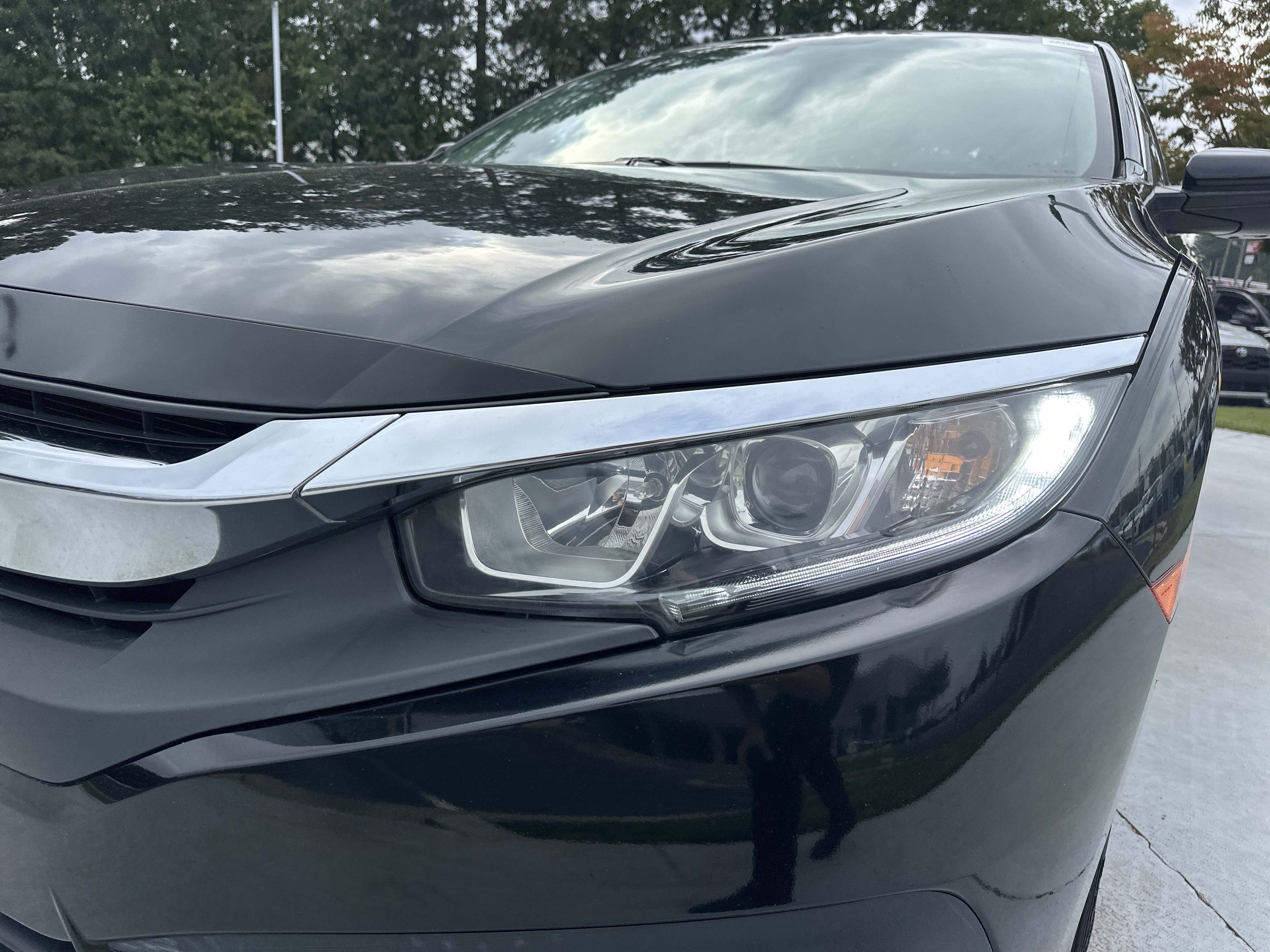 Used 2017 Honda Civic EX image 6