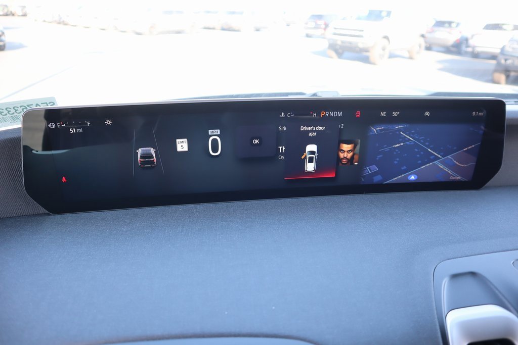 New 2025 Ford Expedition Active image 4