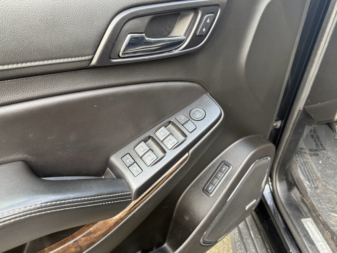 Used 2019 Chevrolet Tahoe LT image 29