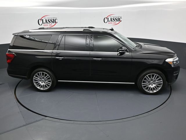 Used 2022 Ford Expedition Max Limited image 21