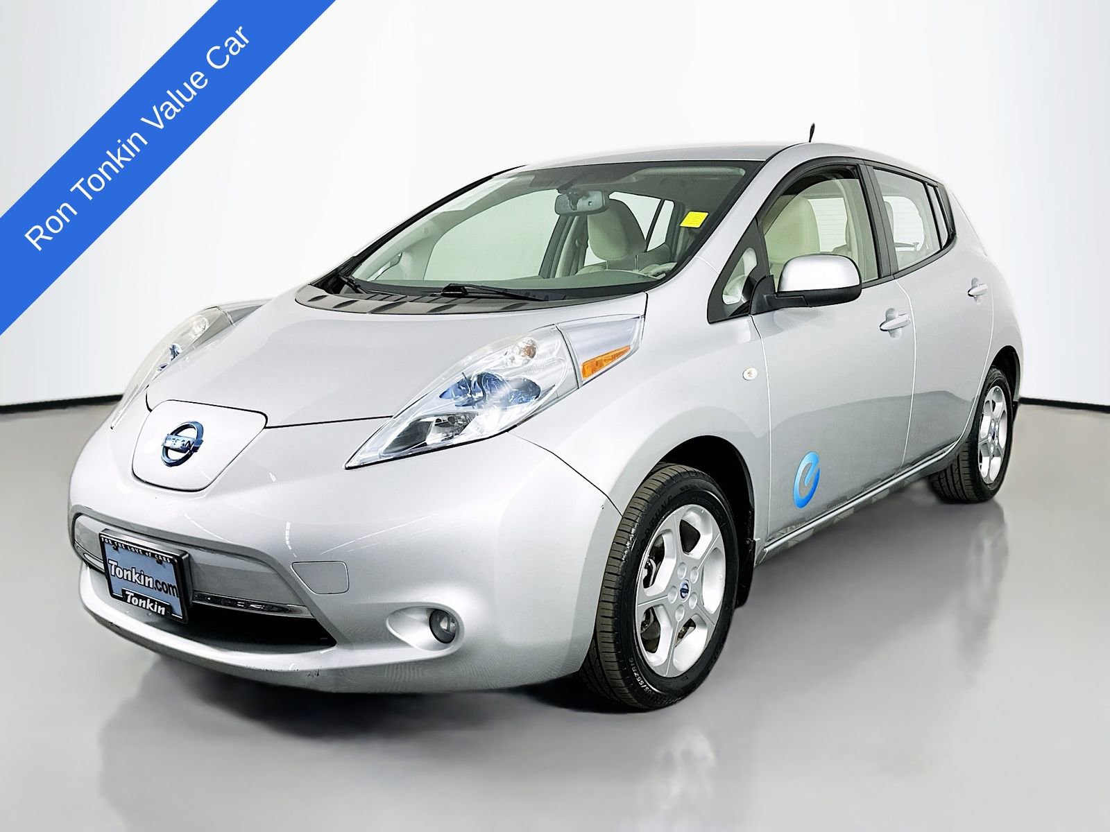 Used 2011 Nissan Leaf SL w/ Eco Design Pkg image 4