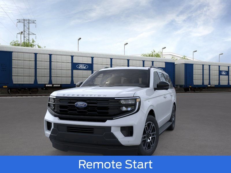 New 2026 Ford Expedition Active image 2