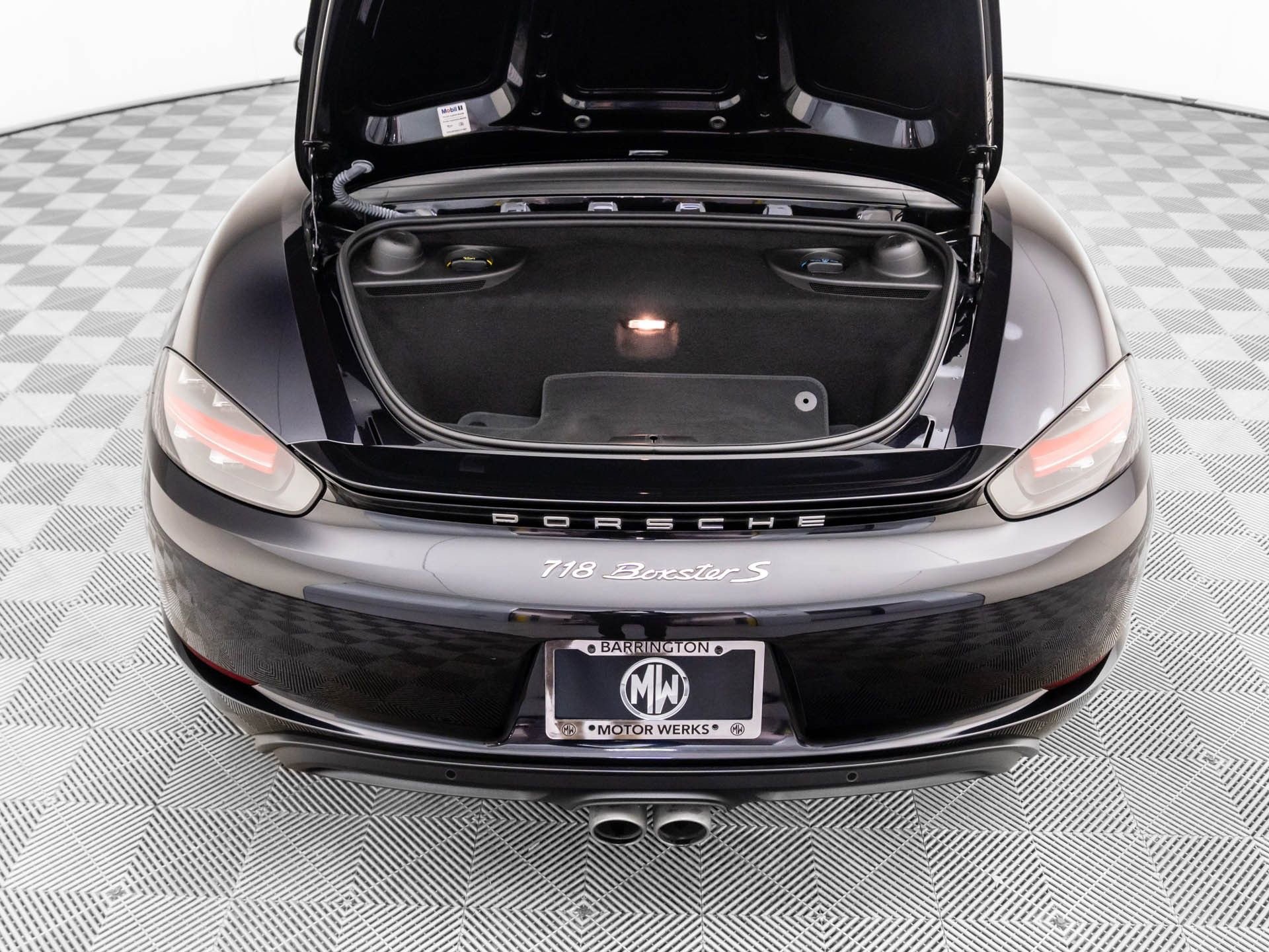Used 2018 Porsche 718 Boxster S image 34