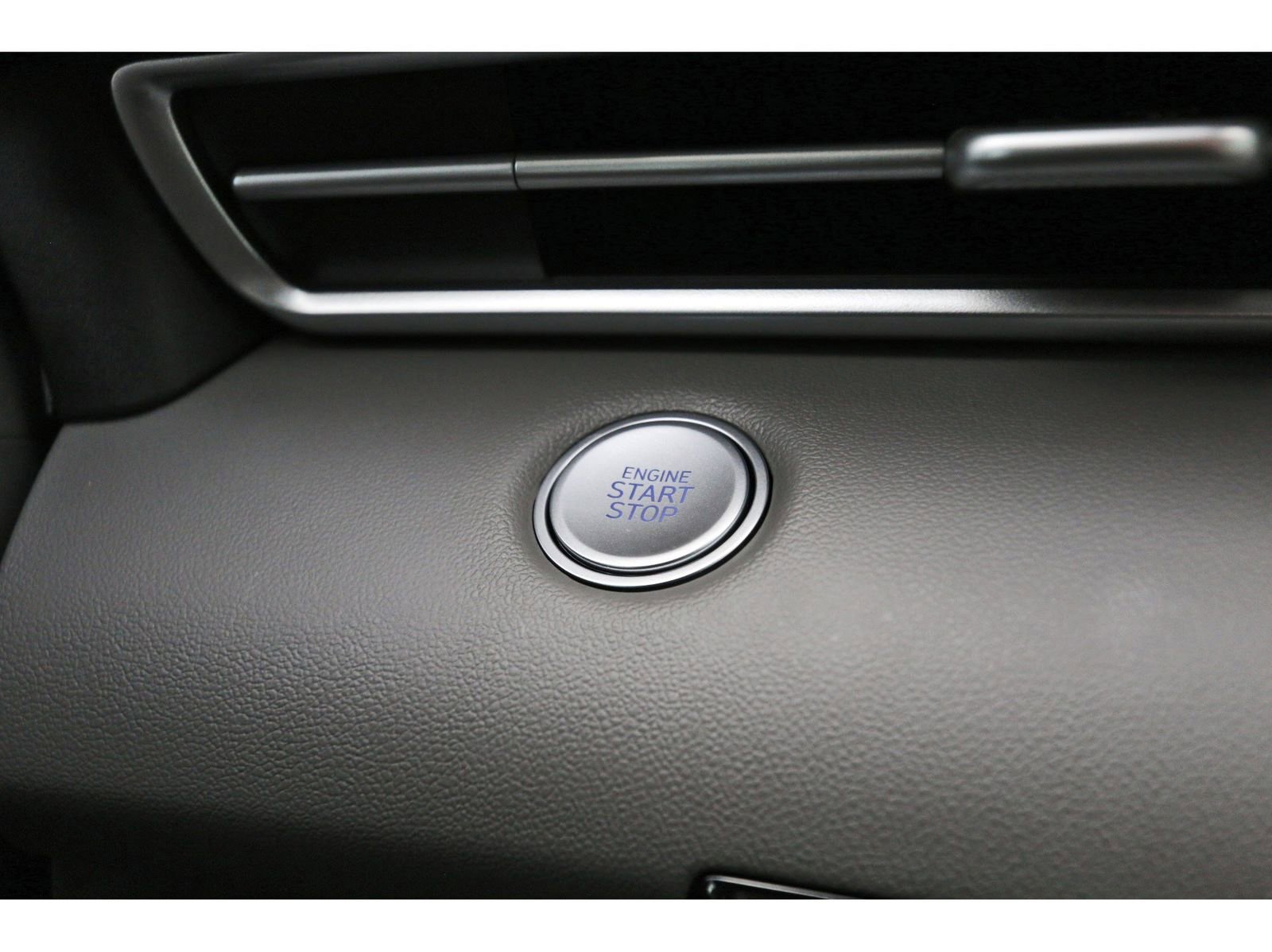 Certified 2025 Hyundai Elantra Sport FWD image 28