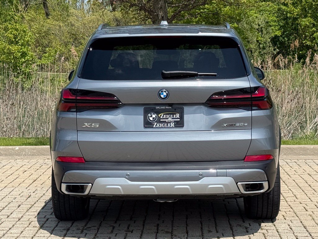 Used 2026 BMW X5 xDrive50e w/ Climate Comfort Package AWD/4WD image 7