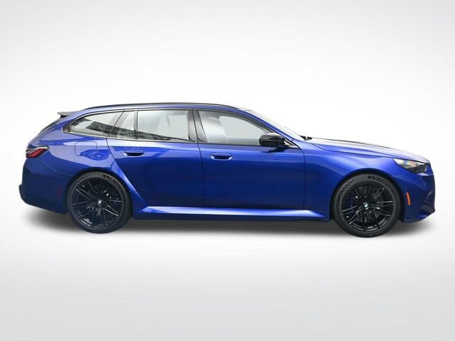 New 2027 BMW M5 Touring AWD/4WD image 3