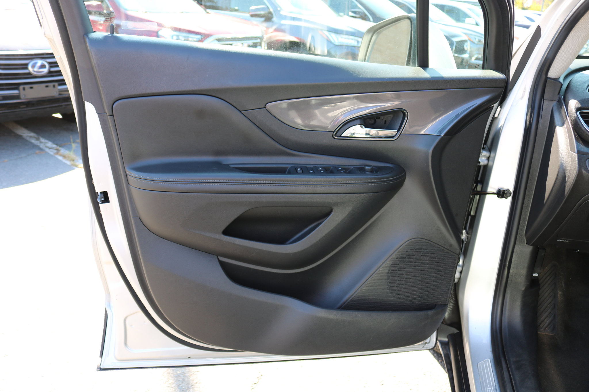 Used 2019 Buick Encore Preferred image 12