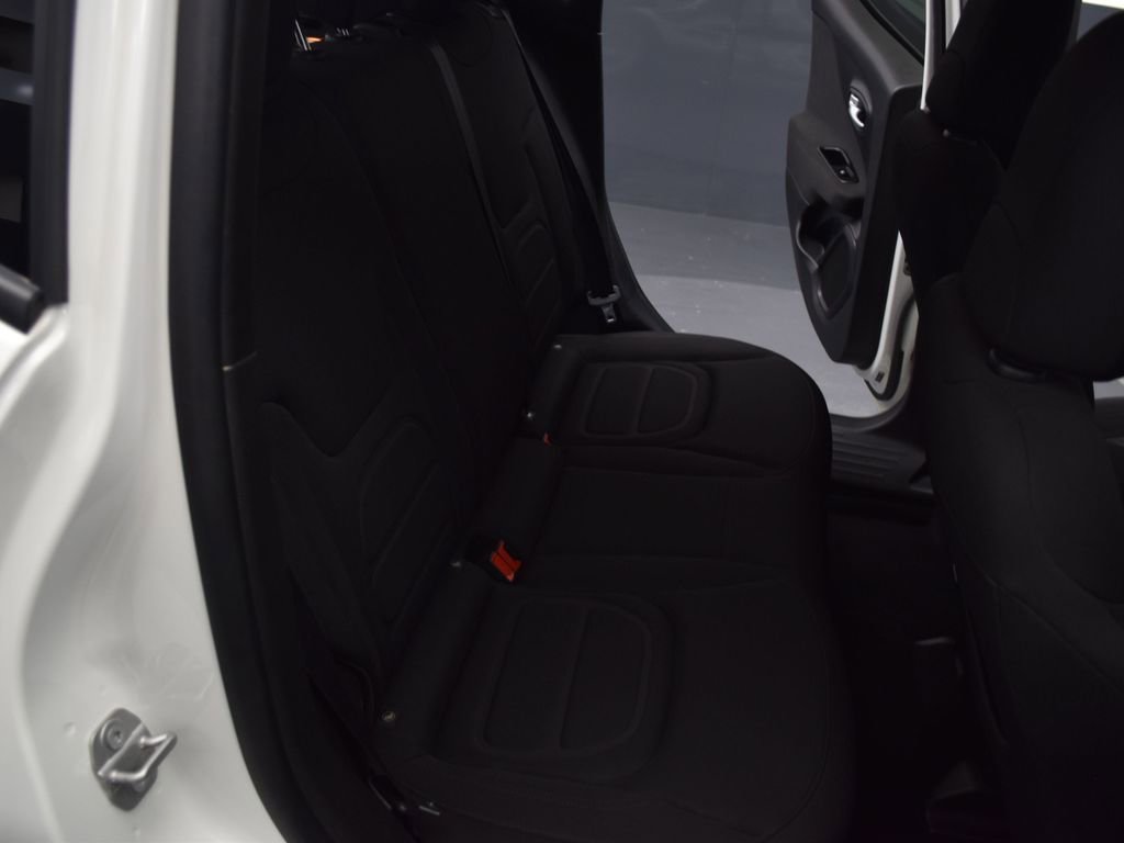 Used 2021 Jeep Renegade Latitude AWD/4WD image 23