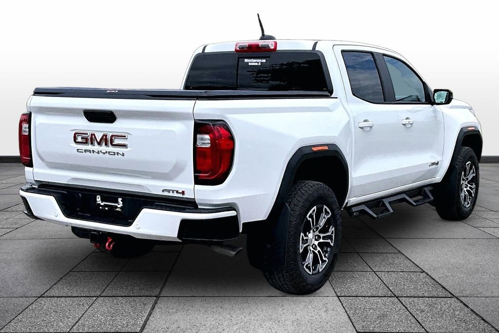 Used 2023 GMC Canyon AT4 w/ AT4 Premium Package AWD/4WD image 11