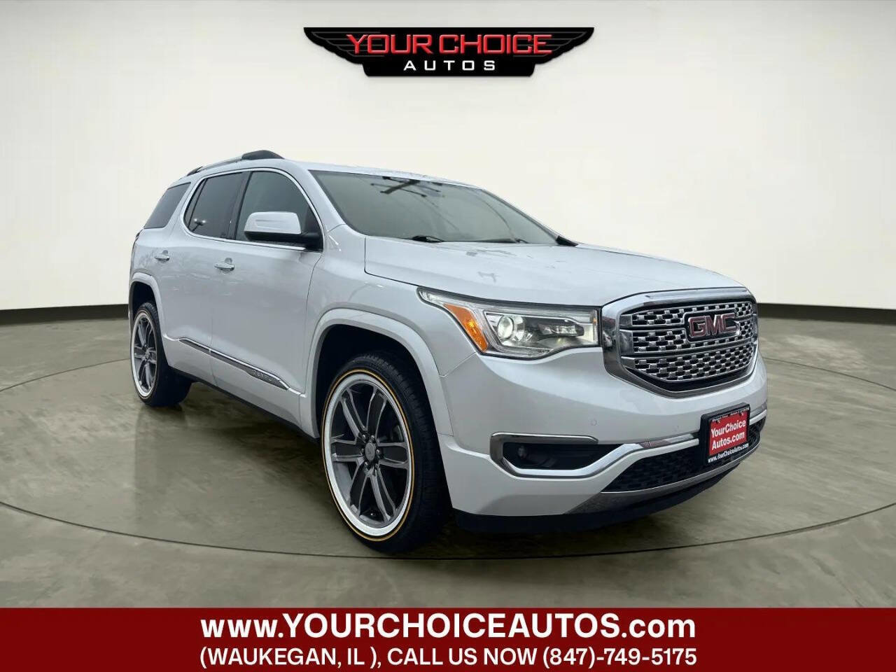 Used 2019 GMC Acadia Denali image 7