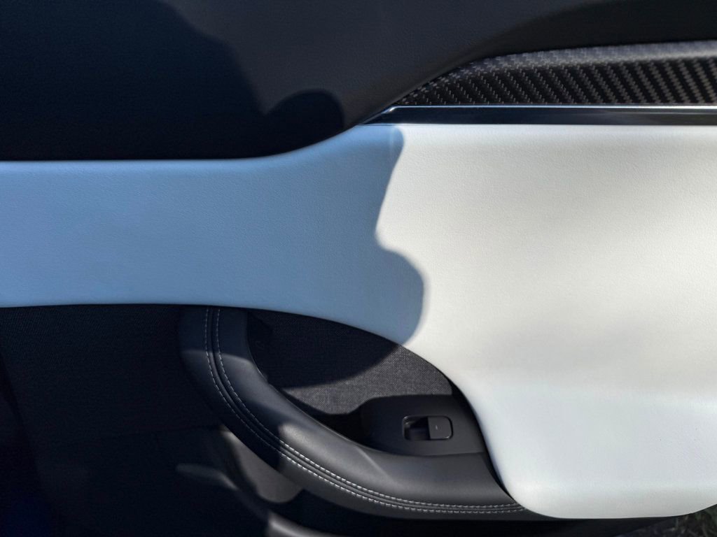 Used 2022 Tesla Model S Plaid image 32